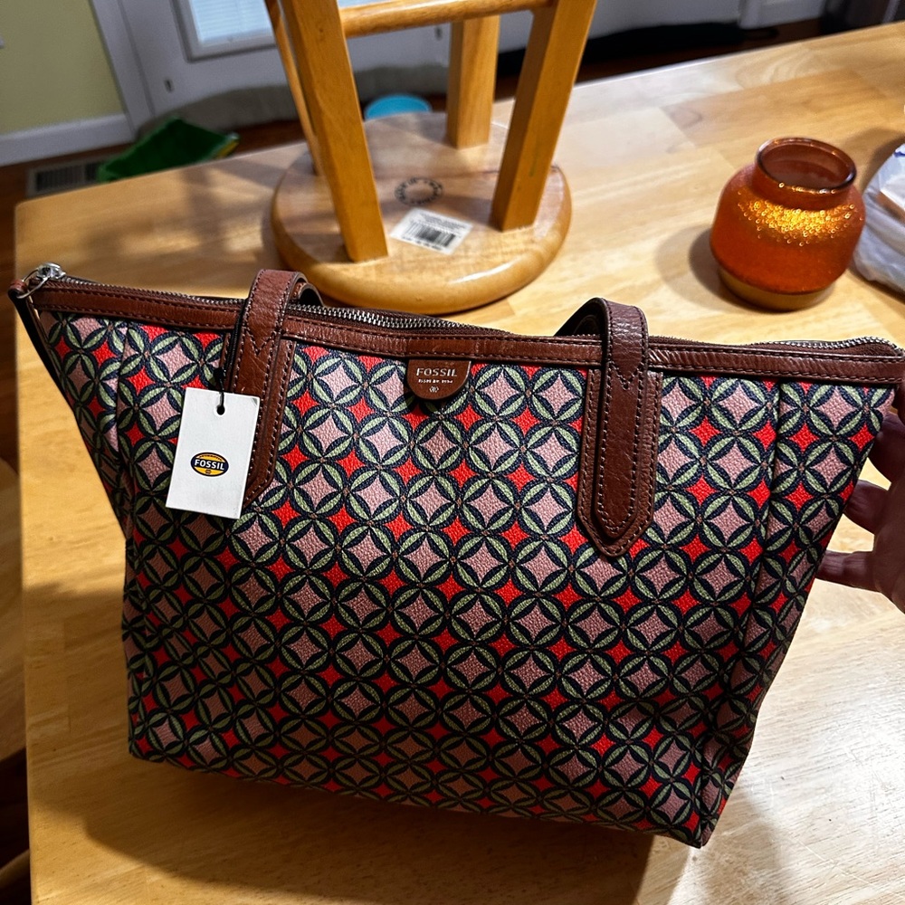Womens vintage Leather Fossil  Bag nwt